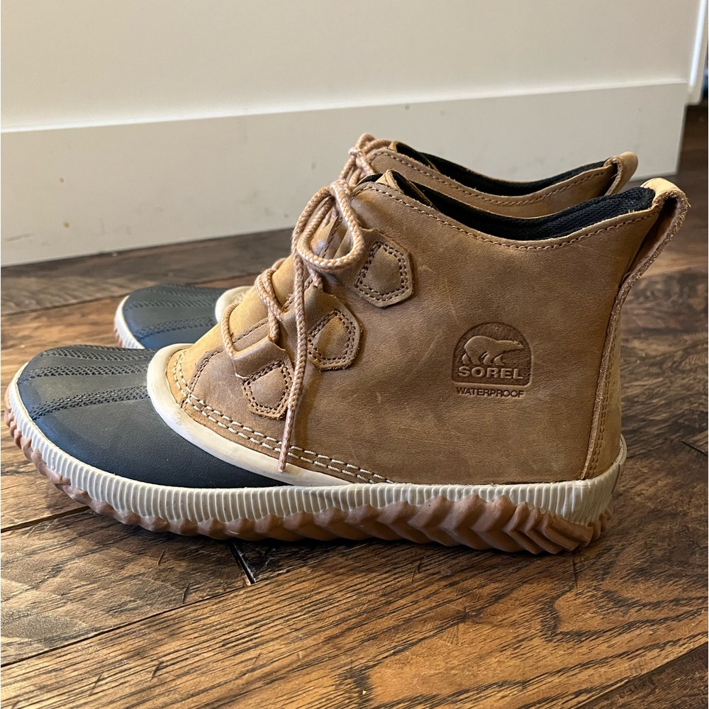 SOREL Out 'N About Womens Tan Boots